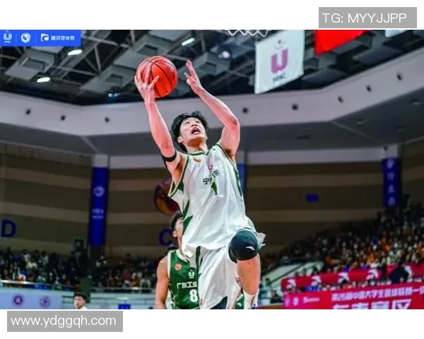 广东与上海篮球对决直播精彩瞬间全程回顾与分析